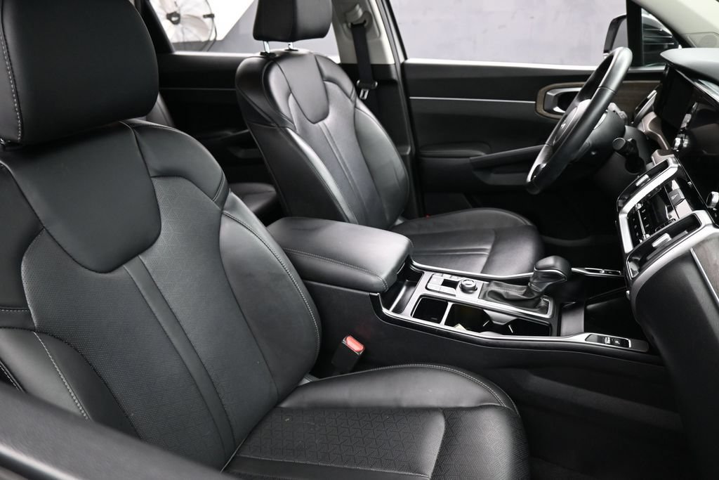 Used 2023 Kia Sorento EX FWD image 48