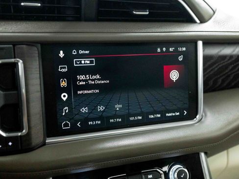 Used 2023 GMC Yukon XL Denali AWD/4WD image 58