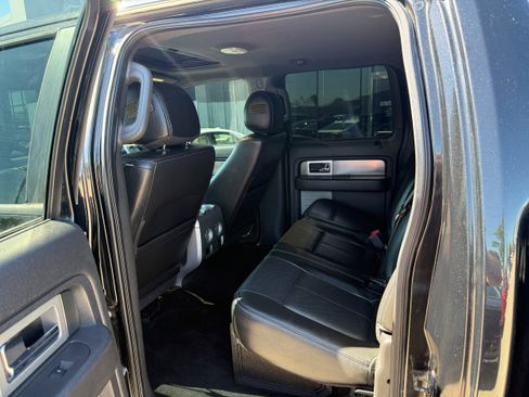 Used 2014 Ford F150 FX4 w/ Equipment Group 402A Luxury AWD/4WD image 5