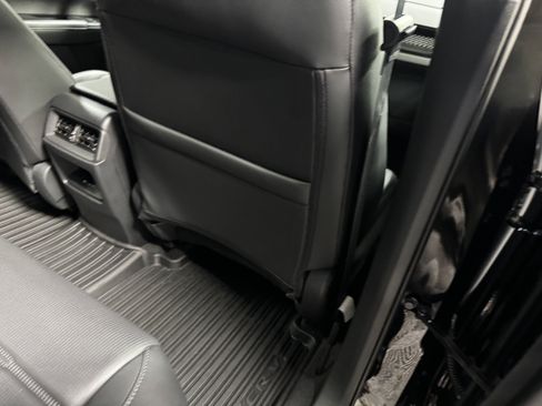Used 2024 Honda CR-V EX-L image 37