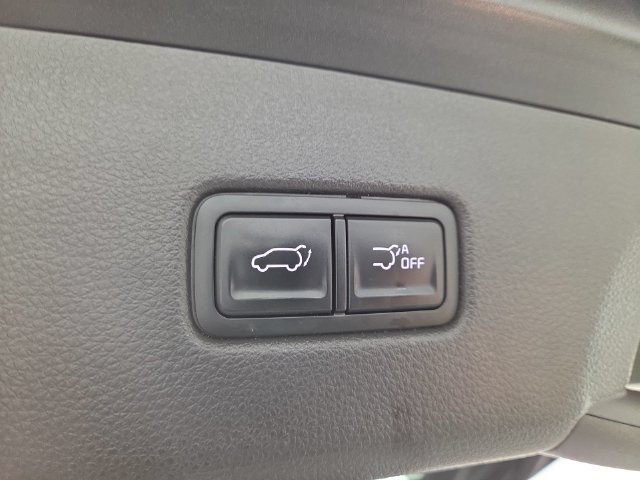Certified 2024 Kia Carnival EX FWD image 35