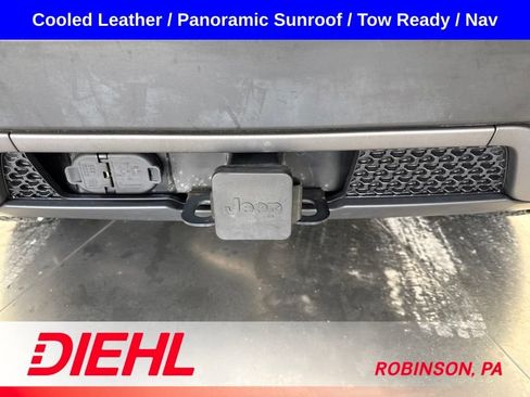 Used 2022 Jeep Cherokee Trailhawk w/ Sun, Sound & Nav Group AWD/4WD image 9
