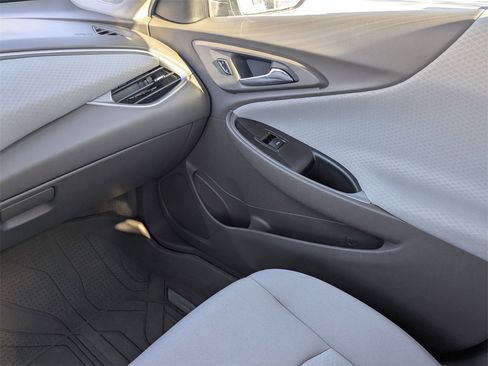 Certified 2021 Chevrolet Malibu LS image 14
