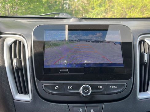 Used 2023 Chevrolet Malibu LT w/ Driver Confidence Package image 17