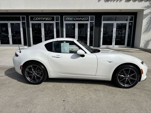 Used 2019 MAZDA MX-5 Miata RF Grand Touring RWD image 5