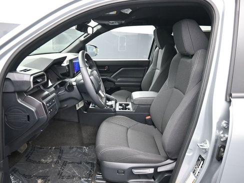 New 2026 Toyota 4Runner SR5 AWD/4WD image 19