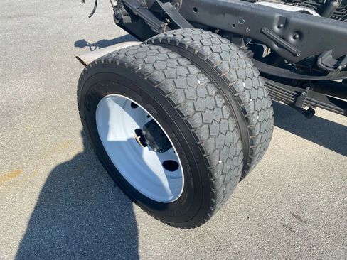 Used 2011 Ford F550 2WD Regular Cab Super Duty w/ Payload Upgrade Pkg image 23