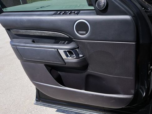 Used 2018 Land Rover Discovery HSE Luxury AWD/4WD image 38