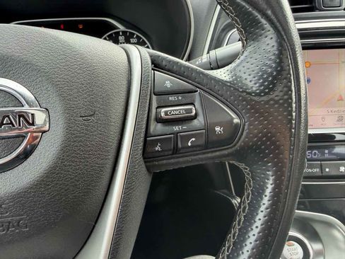 Used 2022 Nissan Maxima SL image 32