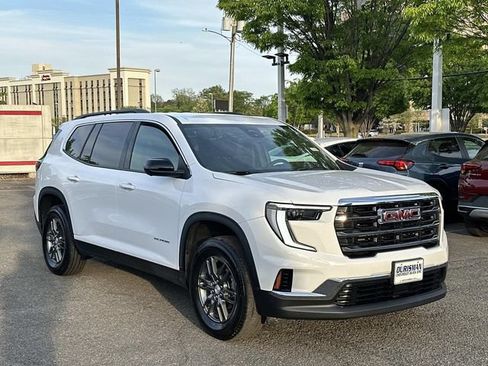 Used 2025 GMC Acadia Elevation FWD image 1