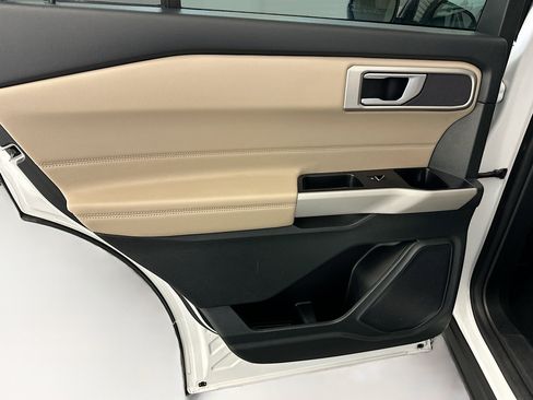 Used 2024 Ford Explorer XLT w/ Equipment Group 202A image 26