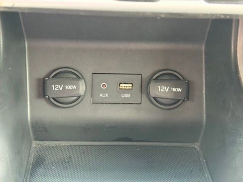 Used 2020 Hyundai Elantra SEL image 13