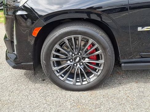 Certified 2023 Cadillac Escalade V AWD/4WD image 32
