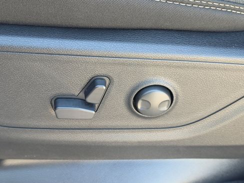 New 2026 RAM 1500 Big Horn AWD/4WD image 14