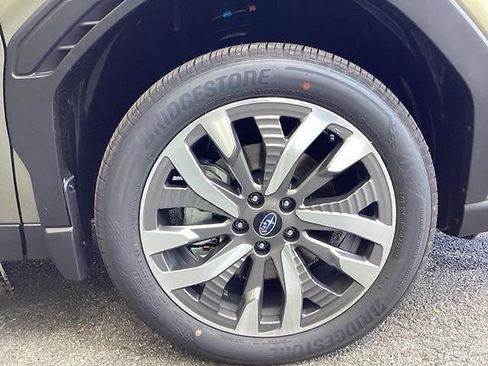 Used 2025 Subaru Forester Touring w/ Touring Package image 11