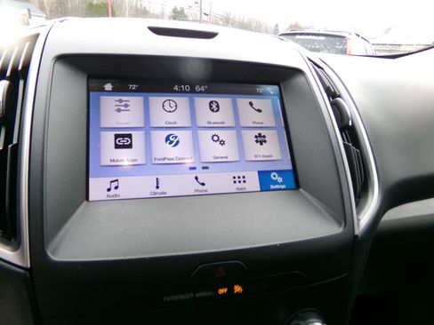 Used 2019 Ford Edge SEL FWD image 15