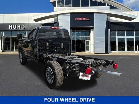 New 2025 GMC Sierra 3500 Pro w/ Convenience Package AWD/4WD image 6