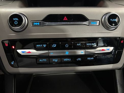 Used 2023 Ford Explorer XLT w/ Equipment Group 202A image 30