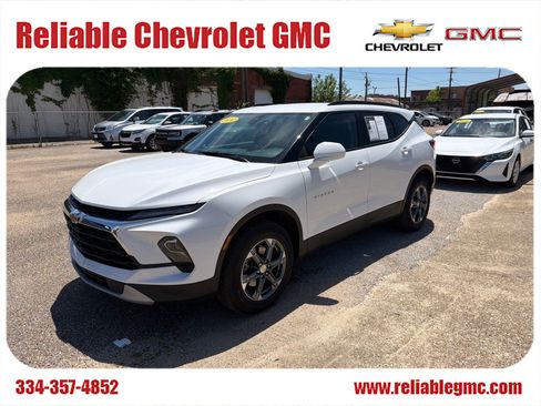 Used 2024 Chevrolet Blazer LT w/ Convenience Package FWD image 1