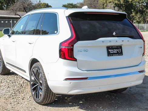 New 2026 Volvo XC90 T8 Ultra w/ Protection Package AWD/4WD image 8
