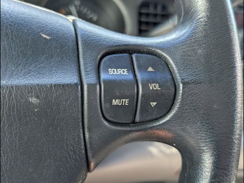 Used 2004 Buick Le Sabre Custom FWD image 16