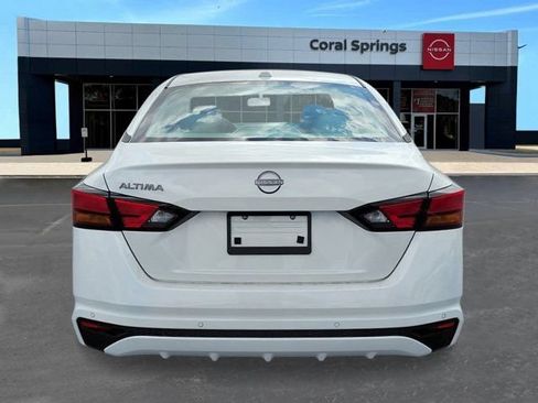 New 2026 Nissan Altima 2.5 SV FWD image 4
