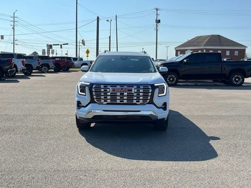 New 2026 GMC Terrain Denali w/ LPO, Floor Liner Package AWD/4WD image 11