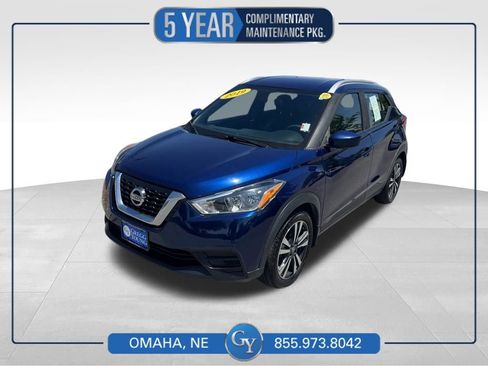 Used 2019 Nissan Kicks SV FWD image 1