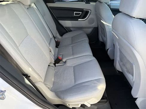 Used 2016 Land Rover Discovery Sport SE image 20