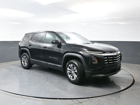 Used 2025 Chevrolet Equinox LT image 6