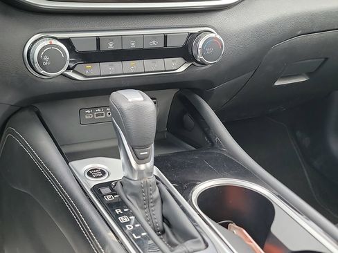 Used 2023 Nissan Altima 2.5 SV image 17