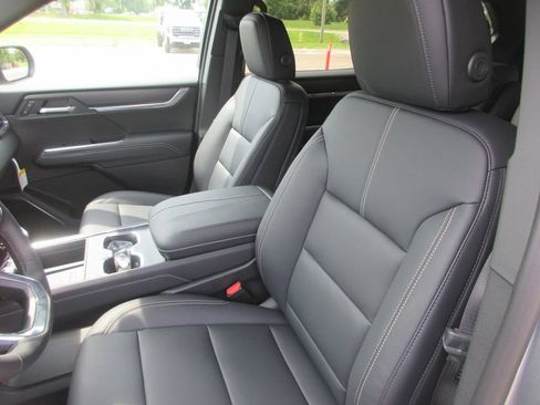 New 2027 GMC Acadia Elevation w/ Black Edition FWD image 12