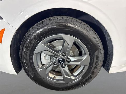 Used 2021 Kia K5 LXS image 22