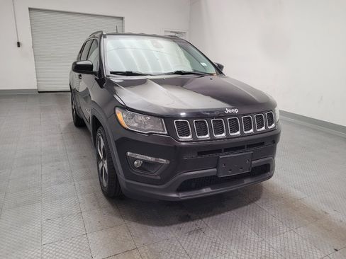 Used 2017 Jeep Compass Latitude w/ Popular Equipment Group FWD image 14