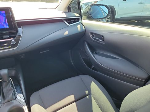 Certified 2025 Toyota Corolla LE FWD image 17