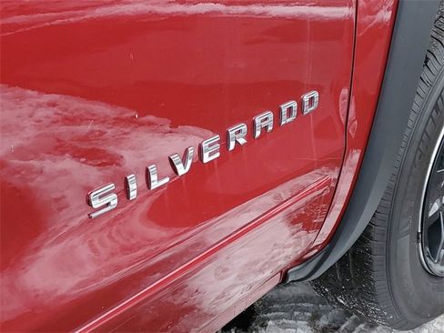 Used 2018 Chevrolet Silverado 1500 LT w/ LT Eassist Package image 28