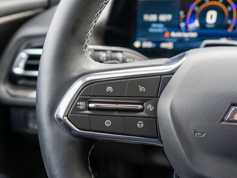 Used 2025 Chevrolet Traverse High Country image 26