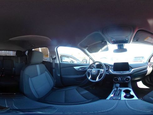 Used 2026 Chevrolet Blazer LT FWD image 43