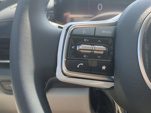 New 2026 Kia Carnival SX image 19