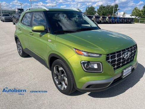 Used 2023 Hyundai Venue SEL w/ Cargo Package FWD image 7