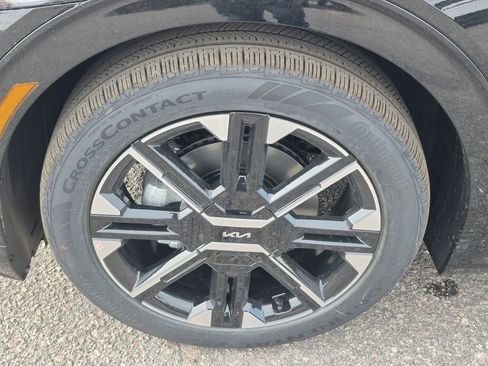 New 2026 Kia EV9 Land w/ Nightfall Edition Package image 17