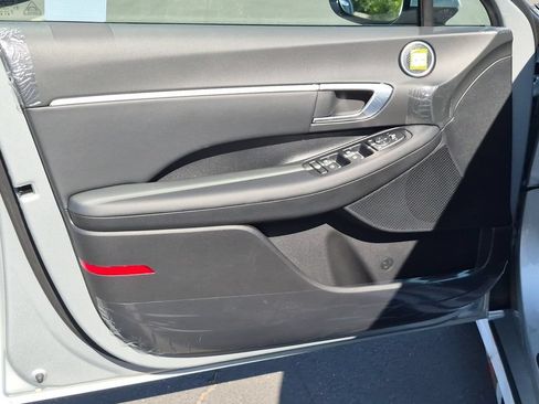 New 2026 Hyundai Sonata SEL FWD image 12