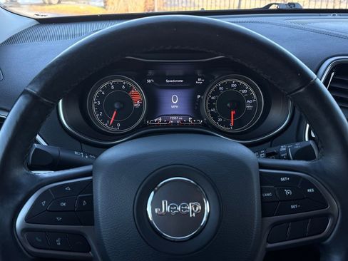 Used 2019 Jeep Cherokee Limited image 22