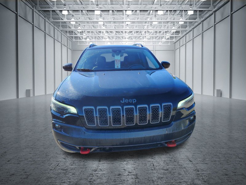 Used 2022 Jeep Cherokee Trailhawk w/ Comfort/Convenience Group AWD/4WD image 2