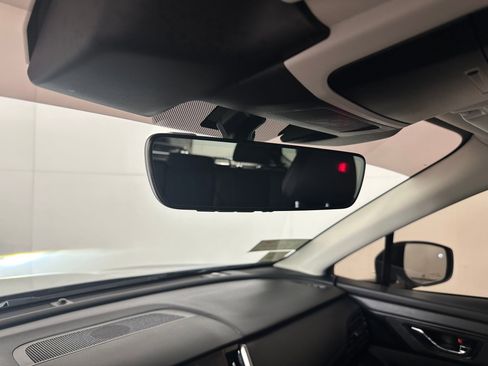 Used 2025 Subaru Outback Premium image 17