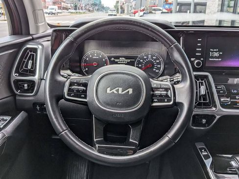 Certified 2022 Kia Sorento SX AWD/4WD image 16