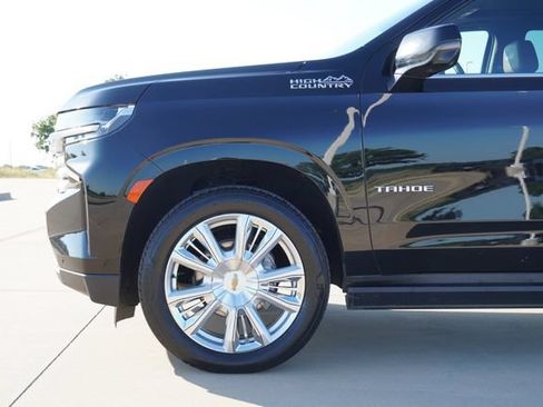 Used 2022 Chevrolet Tahoe High Country RWD image 5