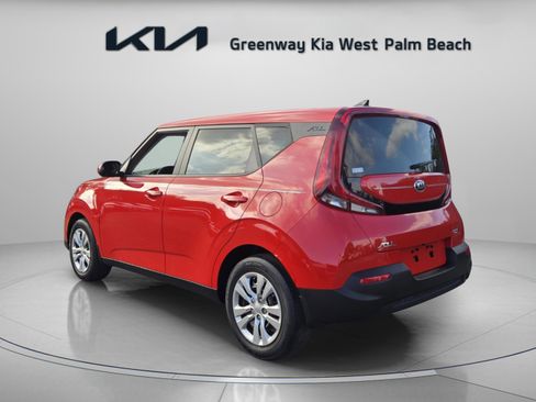 Certified 2021 Kia Soul LX image 5