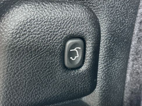 Used 2025 Dodge Durango GT RWD image 31