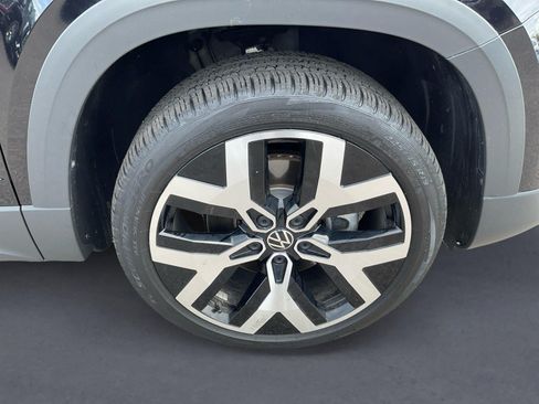 Used 2023 Volkswagen Taos SEL AWD/4WD image 14